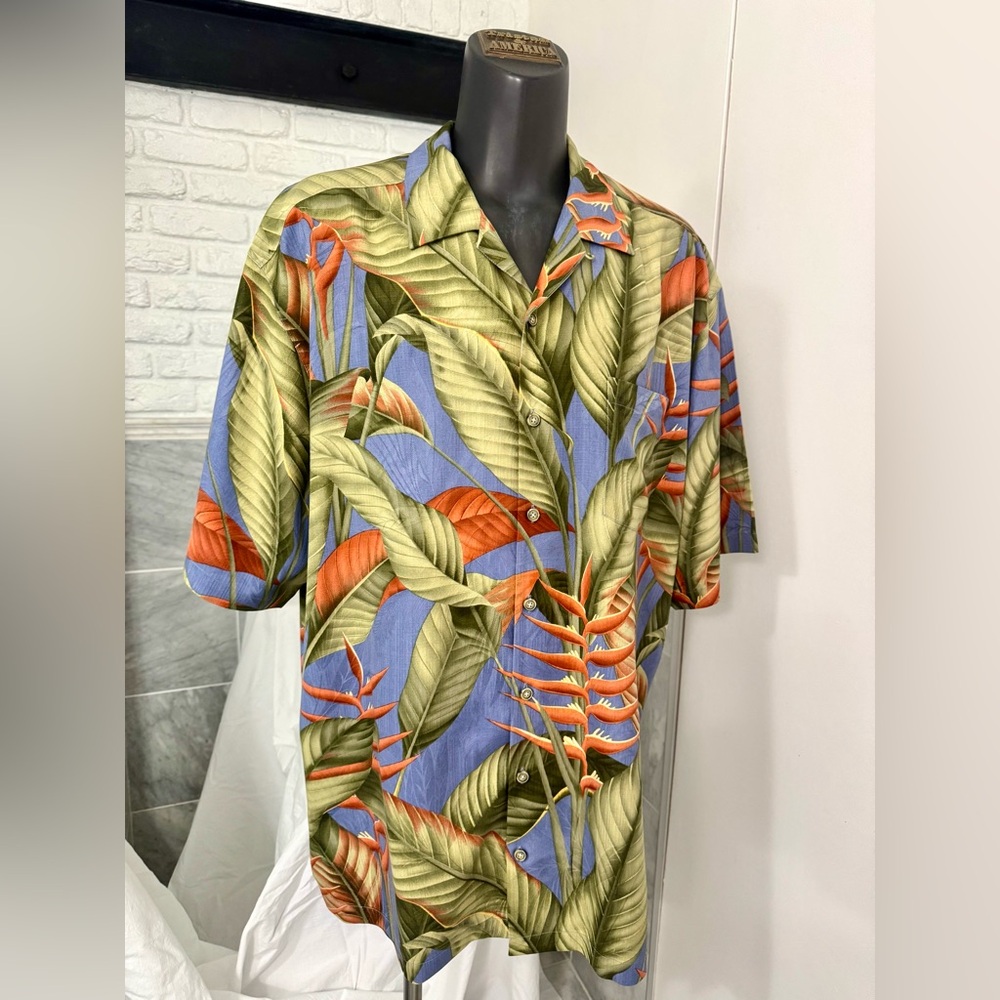 NWOT Tommy Bahama silk Green and Blue Casual Button Down camp Shirt U.S. 2XT